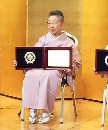 緒方妙子（高校4回生）さん　熊本県芸術功労者として顕彰される01